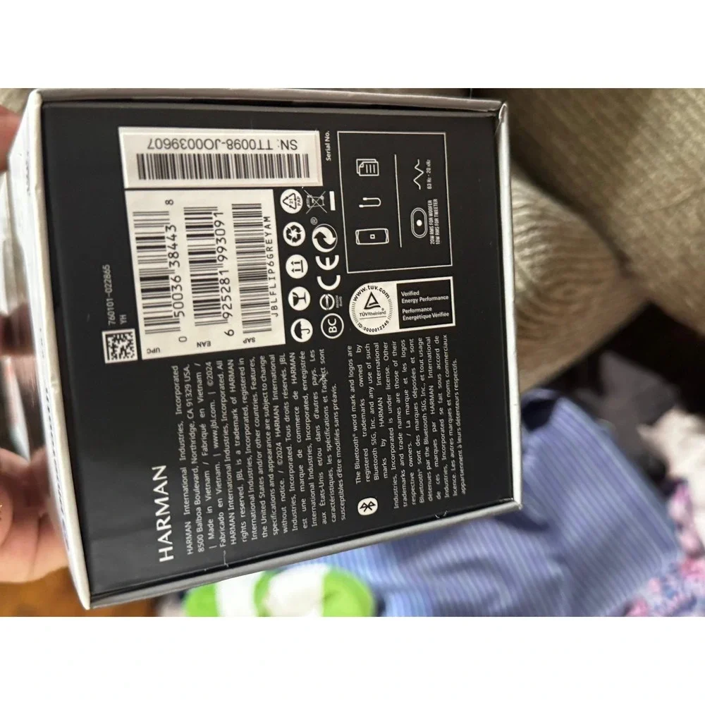 JBL - Picture 2 of 3